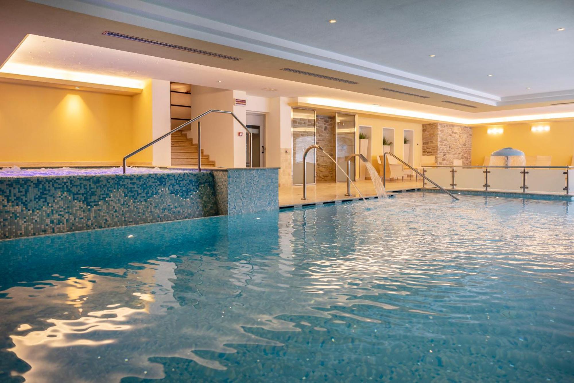 Beverly Alps Hotel & Spa Pinzolo Dış mekan fotoğraf